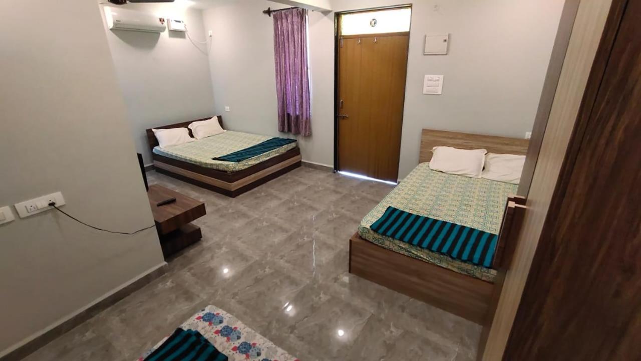 Godwill Kimo Guest House Seraulim 马尔冈 外观 照片