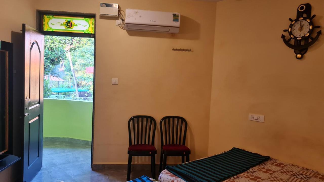 Godwill Kimo Guest House Seraulim 马尔冈 外观 照片