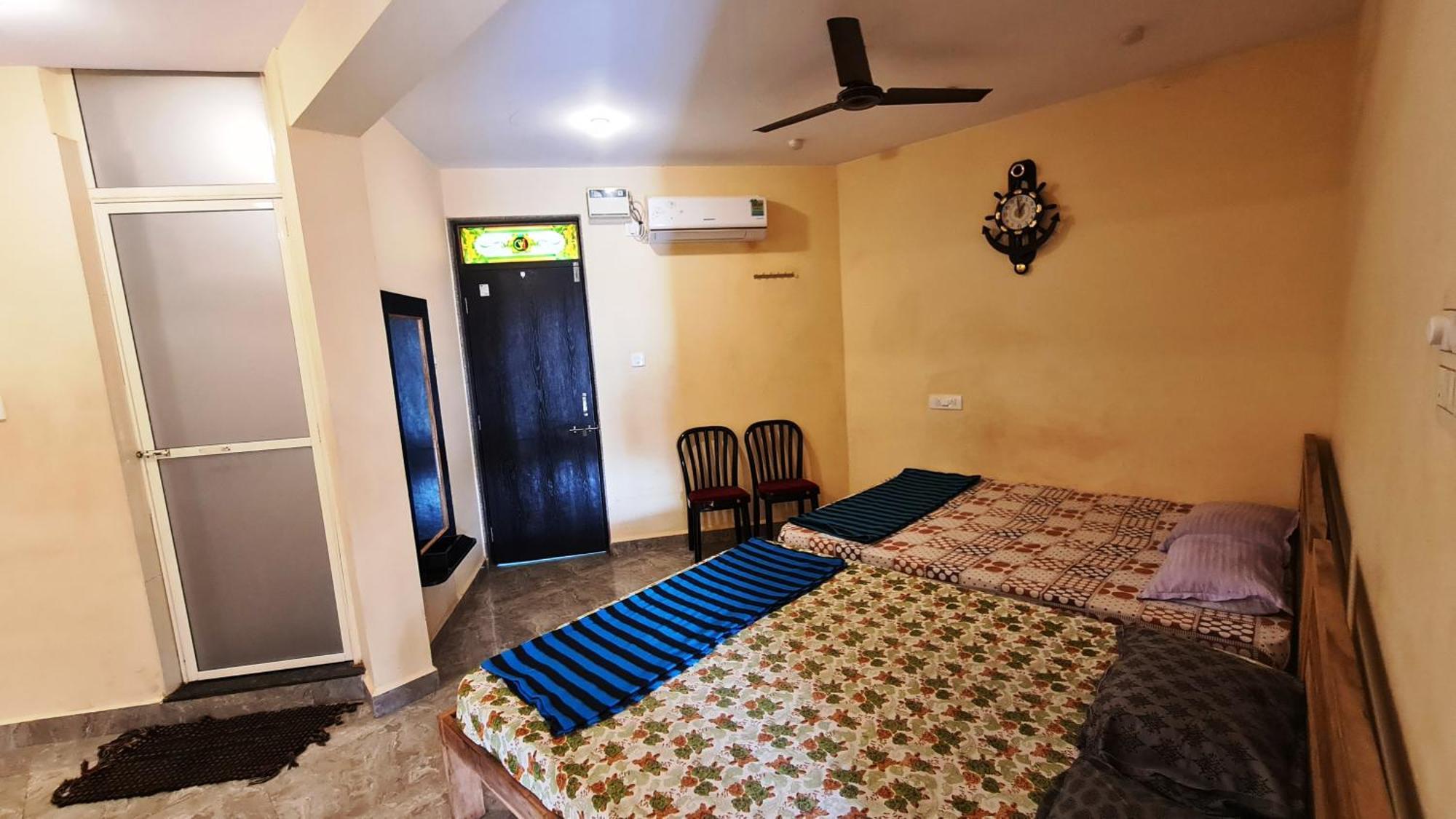 Godwill Kimo Guest House Seraulim 马尔冈 外观 照片